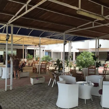 酒店 Ferrara Durrës